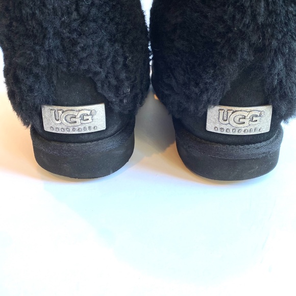UGG Patten Black Shearling Winter Boots SIZE 8 retired and rare! Uggs! - Picture 6 of 7